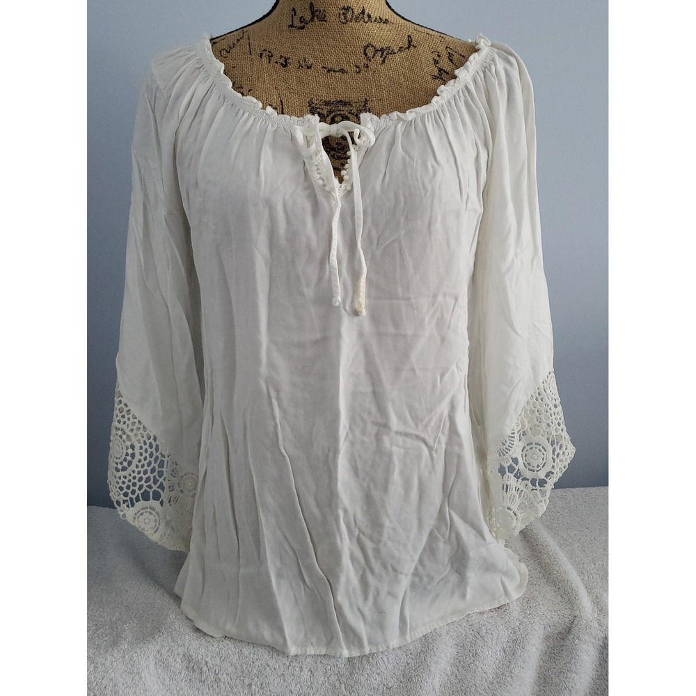 Melissa Paige Womans Blouse 3/4 Sleeve Size Medium Petite